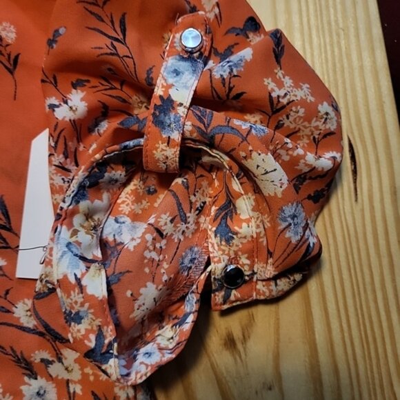 Poppi Roll Tab Sleeve Floral Blouse Size Small NWT Summer Casual Coral Pink - Picture 4 of 10